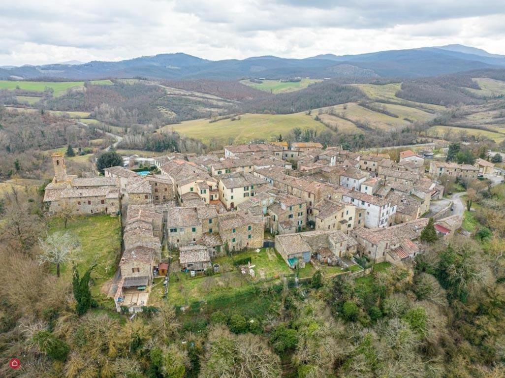 La Fattoria Montalcinello Affittacamere Chiusdino Esterno foto