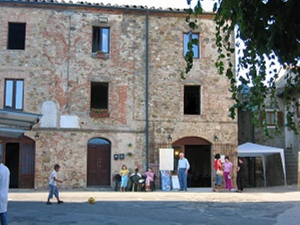 La Fattoria Montalcinello Affittacamere Chiusdino Esterno foto